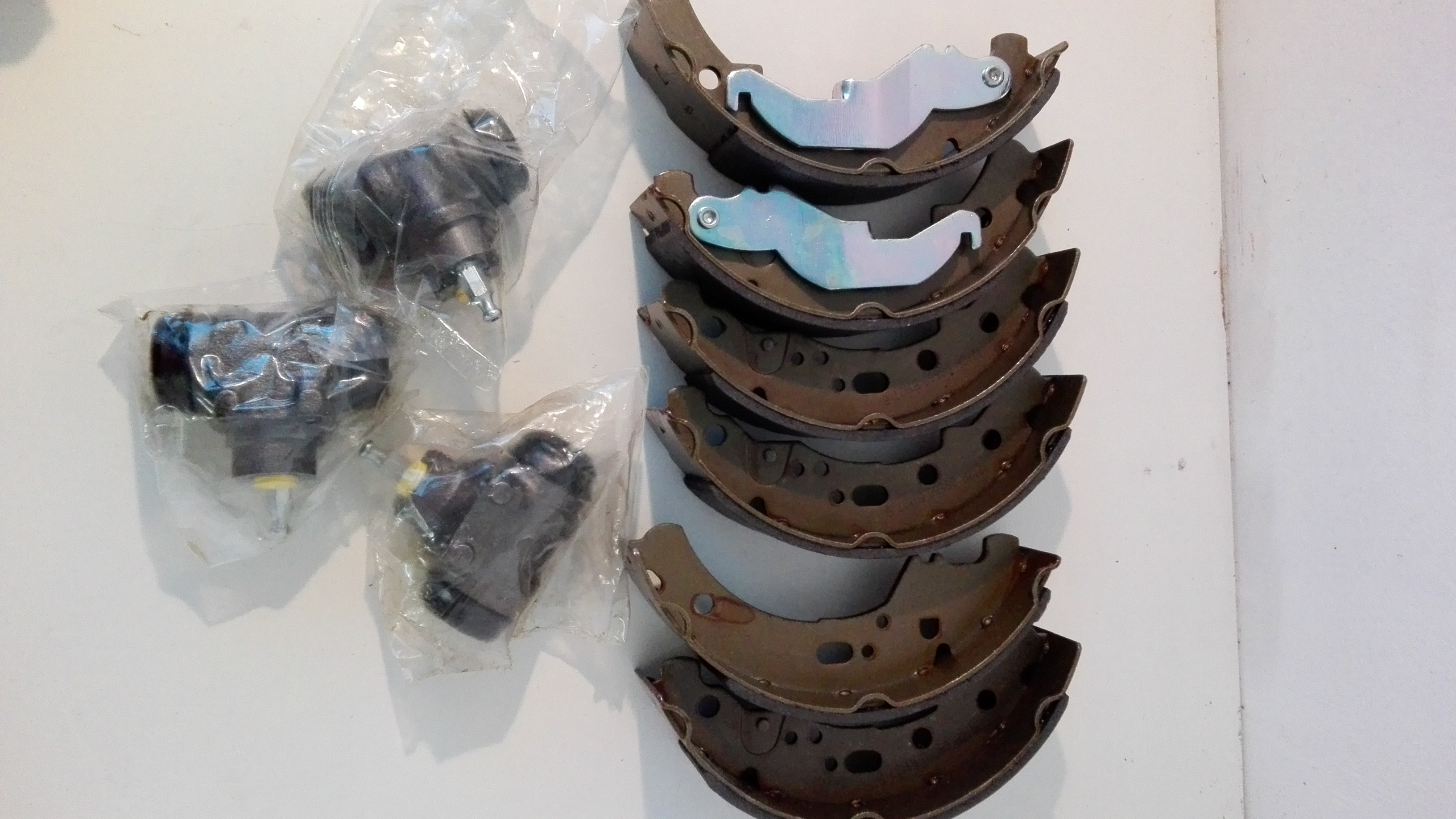 Set Bremsbacken und Radbremszylinder TM 602, TM 703 Zubehör