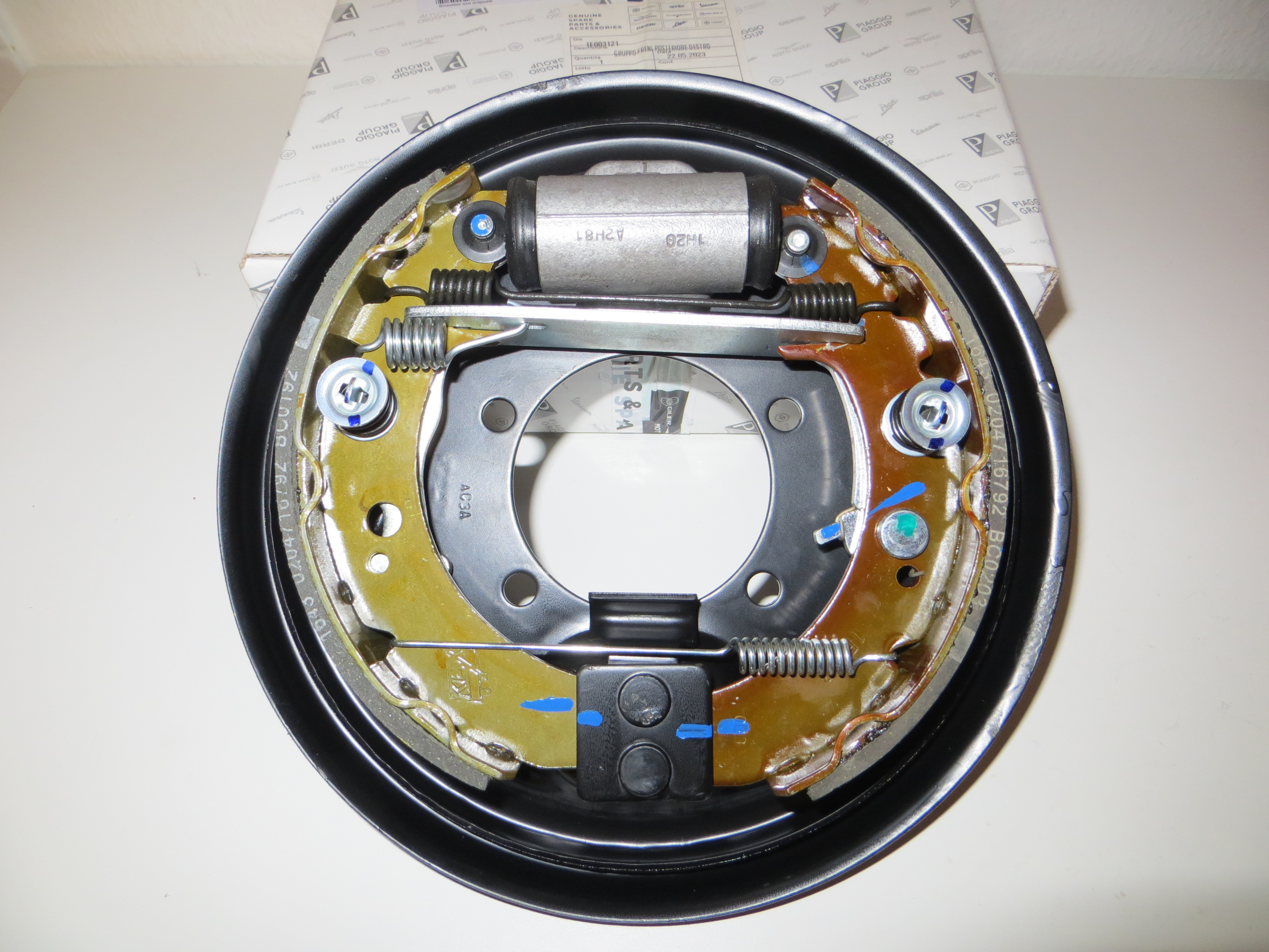 Bremse hinten rechts komplett APE50 C81